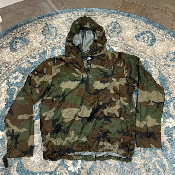 The North Face Other - Cammo North face Wind and Rain proof Quarter Zip Parka
